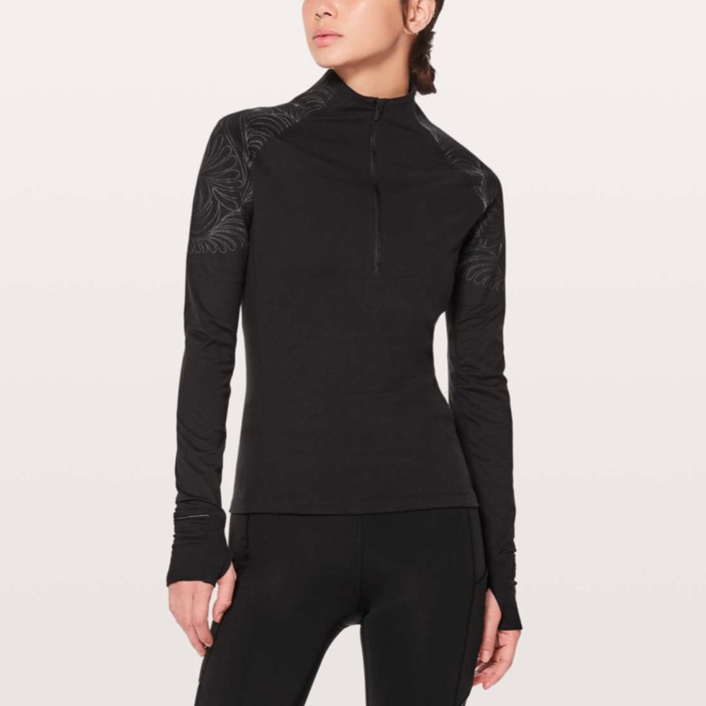 Lululemon Toasty Tech 1/2 Zip in Black Size: 10